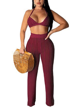 Top y pantalones cortos de punto calados