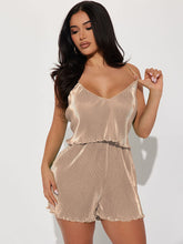 Conjunto de dos piezas con top corto sin mangas y pantalones cortos fruncidos