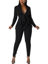 Tops con volantes de manga larga y cuello en V y pantalones largos ajustados