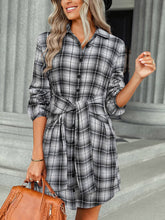 Minivestido camisero de manga larga con cordones y cuadros