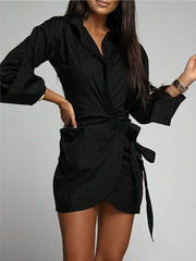 Lange, ausgestellte Ärmel, gerüschte Hemd-Minikleider