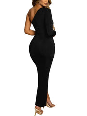 One-Shoulder-Midikleid aus Samt mit Rüschen, Kordelzug und Schlitz