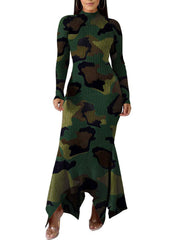 Figurbetontes Maxikleid mit Stehkragen und Rippstrick und langen Ärmeln