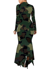 Figurbetontes Maxikleid mit Stehkragen und Rippstrick und langen Ärmeln