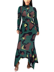 Figurbetontes Maxikleid mit Stehkragen und Rippstrick und langen Ärmeln