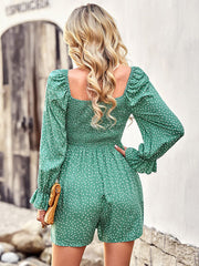 Jumpsuit mit langen Rüschenärmeln, gerüschtem Kordelzug und quadratischem Ausschnitt