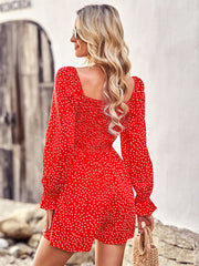 Jumpsuit mit langen Rüschenärmeln, gerüschtem Kordelzug und quadratischem Ausschnitt