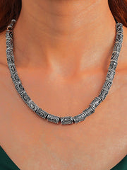 Collar vintage de cuentas Runaven con fino grabado