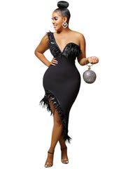 Ärmelloses, figurbetontes, rückenfreies Midikleid mit Quaste und Schlitz