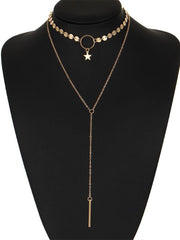 Collares con borlas y decoración de estrellas