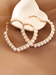 Pendientes minimalistas de perla con forma de corazón