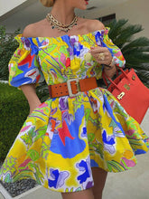 Schulterfreie Minikleider mit kurzen Ärmeln