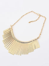 Collares de cadena con borlas del sector