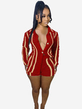 Suéter de dos piezas con camisa y pantalones cortos calados