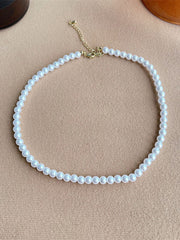 Elegantes collares con costuras de perlas de imitación