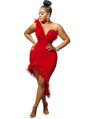 Ärmelloses, figurbetontes, rückenfreies Midikleid mit Quaste und Schlitz