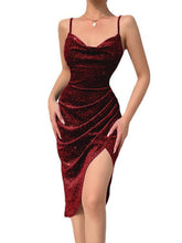 Glitzernde Midi-Kleider aus Samt mit Rüschen