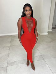 Einteiliger ärmelloser Jumpsuit mit Rundhalsausschnitt