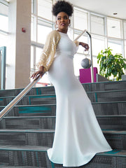 Einfarbiges, glitzerndes Maxikleid mit langen Puffärmeln und Fischschwanz