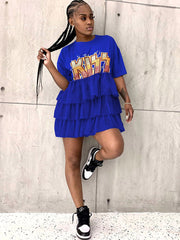 T-Shirt-Kleider mit Patchwork-Stufenmuster und Buchstabendruck