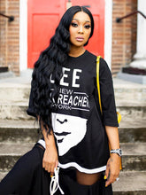 T-Shirt-Kleider mit Buchstabendruck und Patchwork-Muster