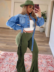 Hose mit weitem Bein und hoher Taille und einfarbigen seitlichen Quasten