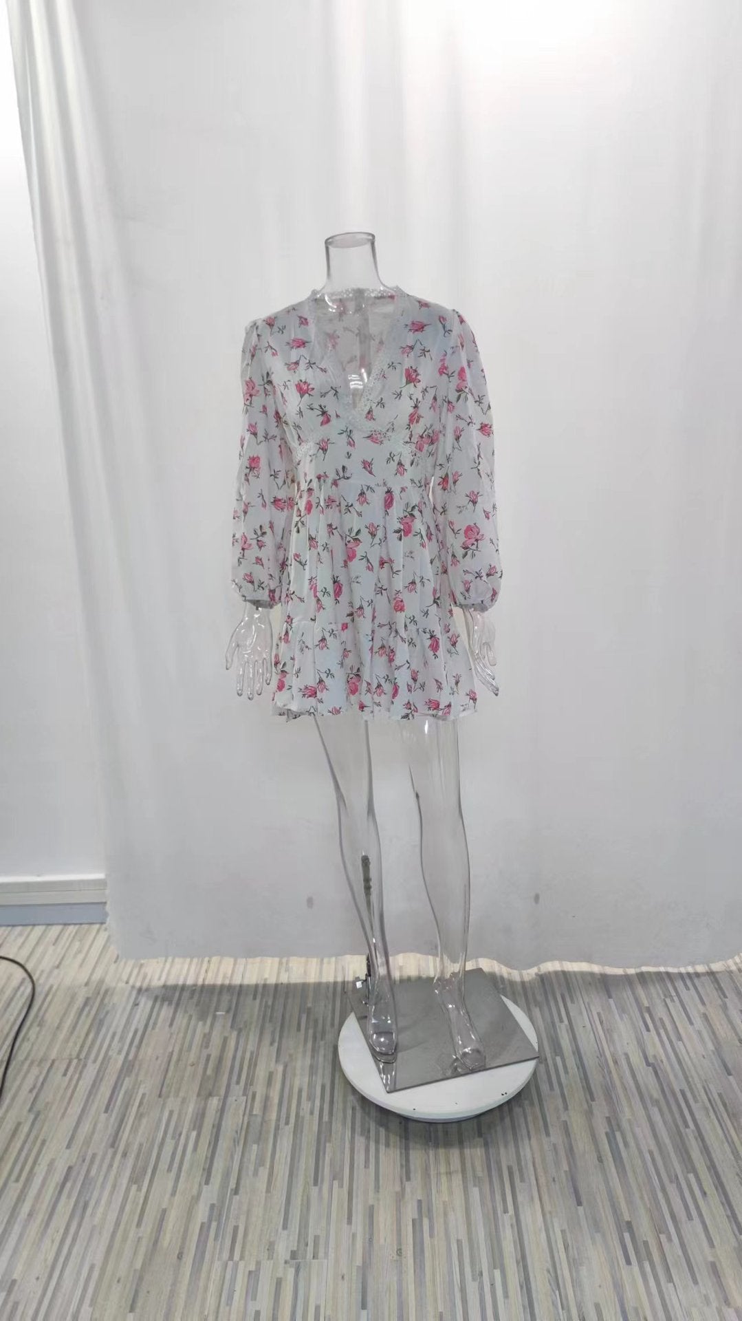 Rosalie â€?Vintage Rose Puff Sleeve Mini Dress