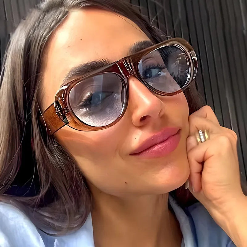 Gradient Aviator Sunglasses with Side Shield
