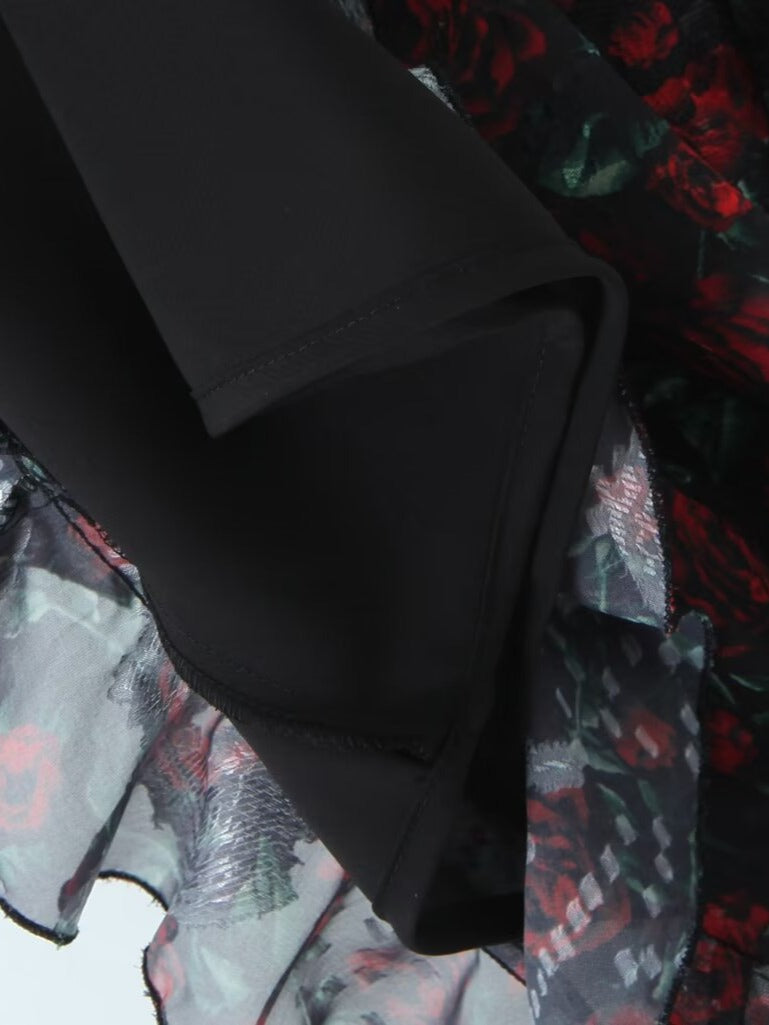 Sexy Maxikleid aus Satin mit Rosen-Print und V-Ausschnitt und Schlitz im Vintage-Stil