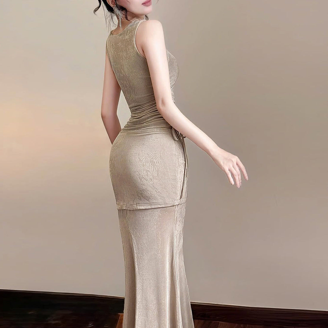Sleeveless Drawstring Pleated Top and Fishtail Skirt Set