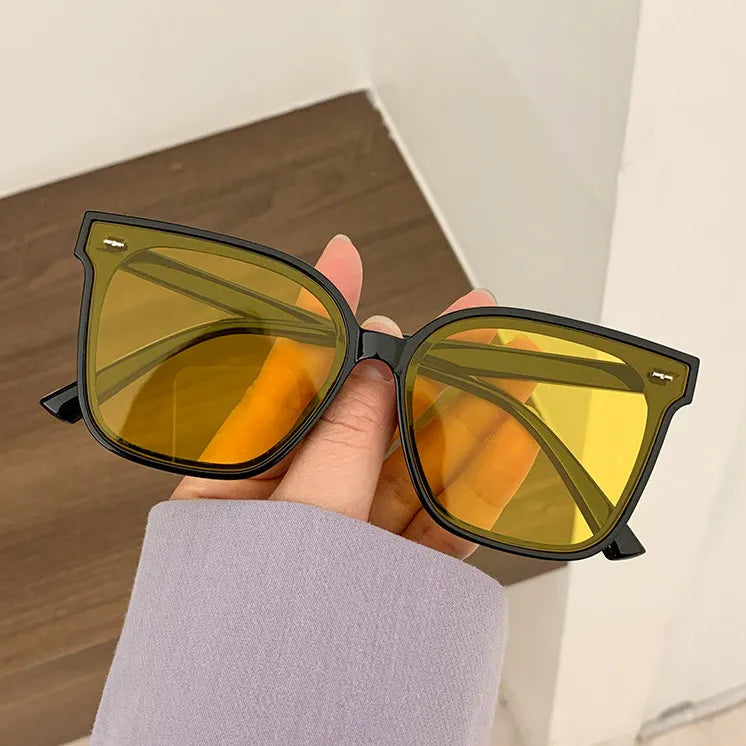 Square Frame Fashion Sunglasses