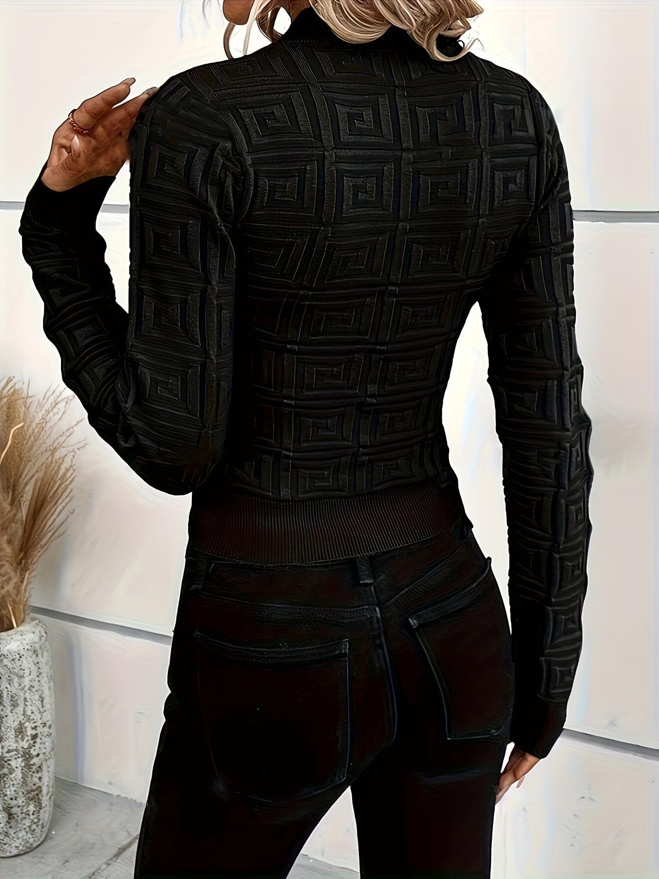 Designer Style Geo Pattern Slim Fit Light Sweater