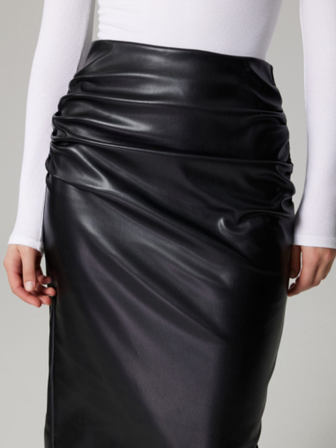 Effortlessly Chic & Flattering Slit Back Gathered Midi Skirt