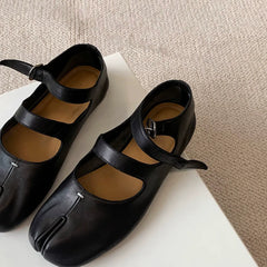 Pig's Trotter Toe Shoes