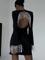 Party Time – Rückenfreies Minikleid mit Diamant-Imitation und Kette