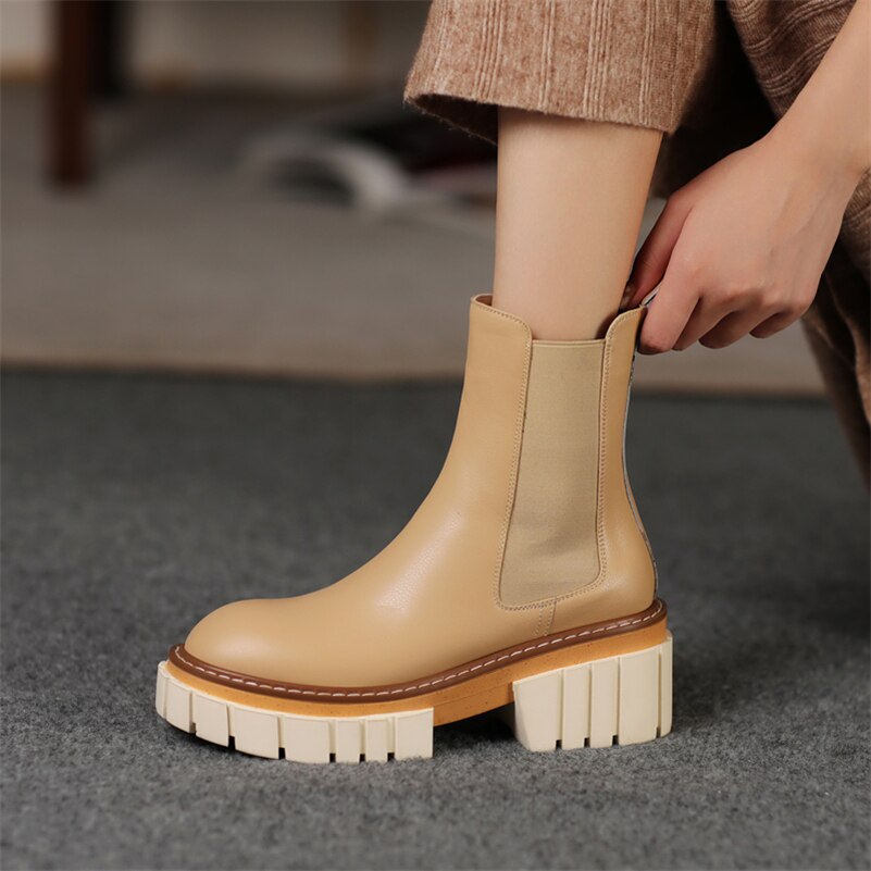Nell Lederstiefel
