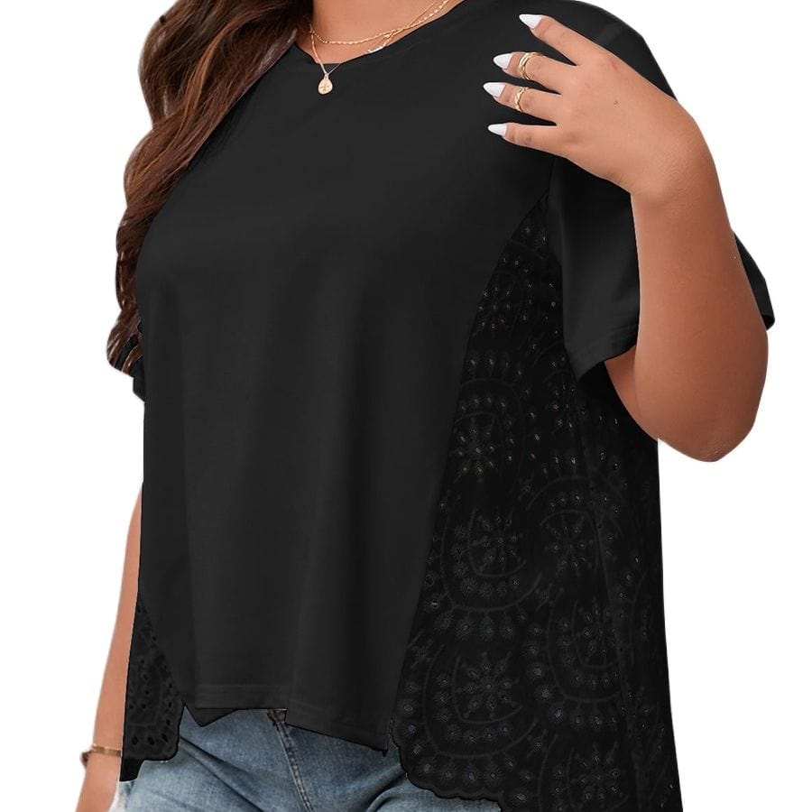 Plus Size Venus Embroidery Tee