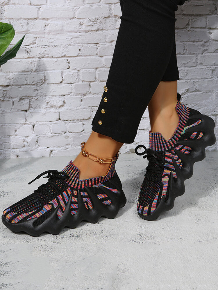 Plus Size Elastic Lace-Up Sneakers