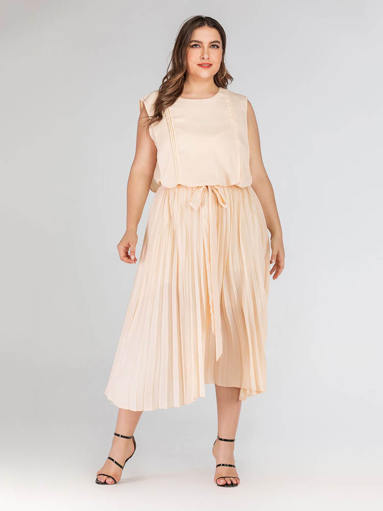 Plus Size Tie Waist Pleated Dress