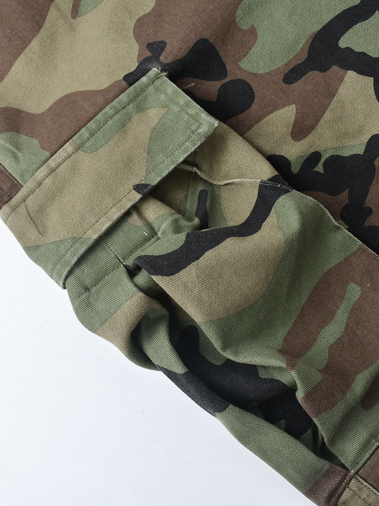 Loose-Fit Camouflage Print Short Pants