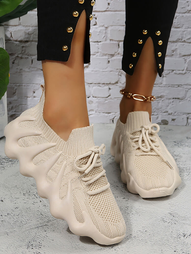 Plus Size Elastic Lace-Up Sneakers