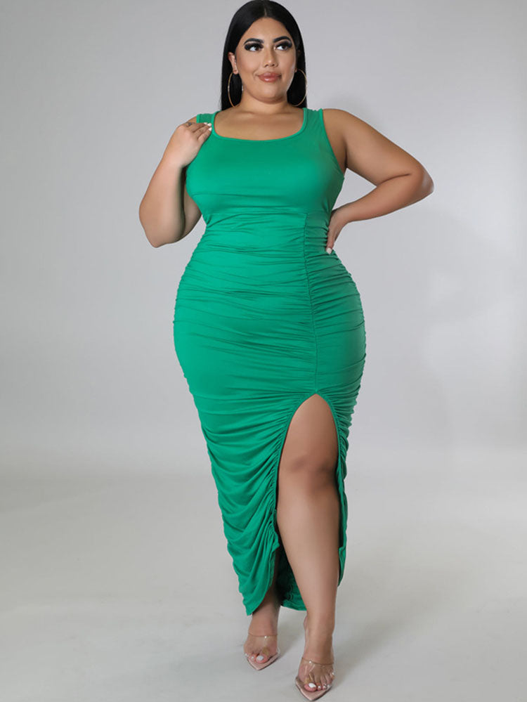 Plus Size Sleeveless Ruched Midi Dresses