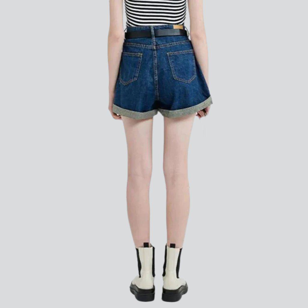 Wide-leg mid-wash denim shorts